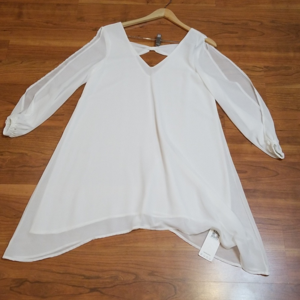 New Small white dress